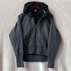 Athleta Size Medium Gray 100% Wool Hooded Zip Up Knit Jacket Fleece Outerwear